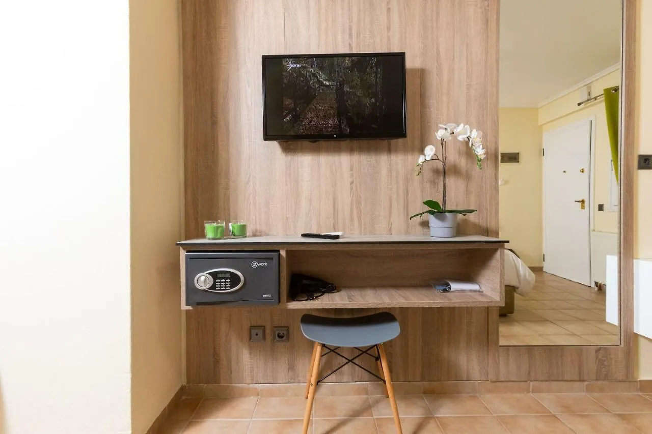 Seven Heaven Premium Suites Thessaloniki Apartment